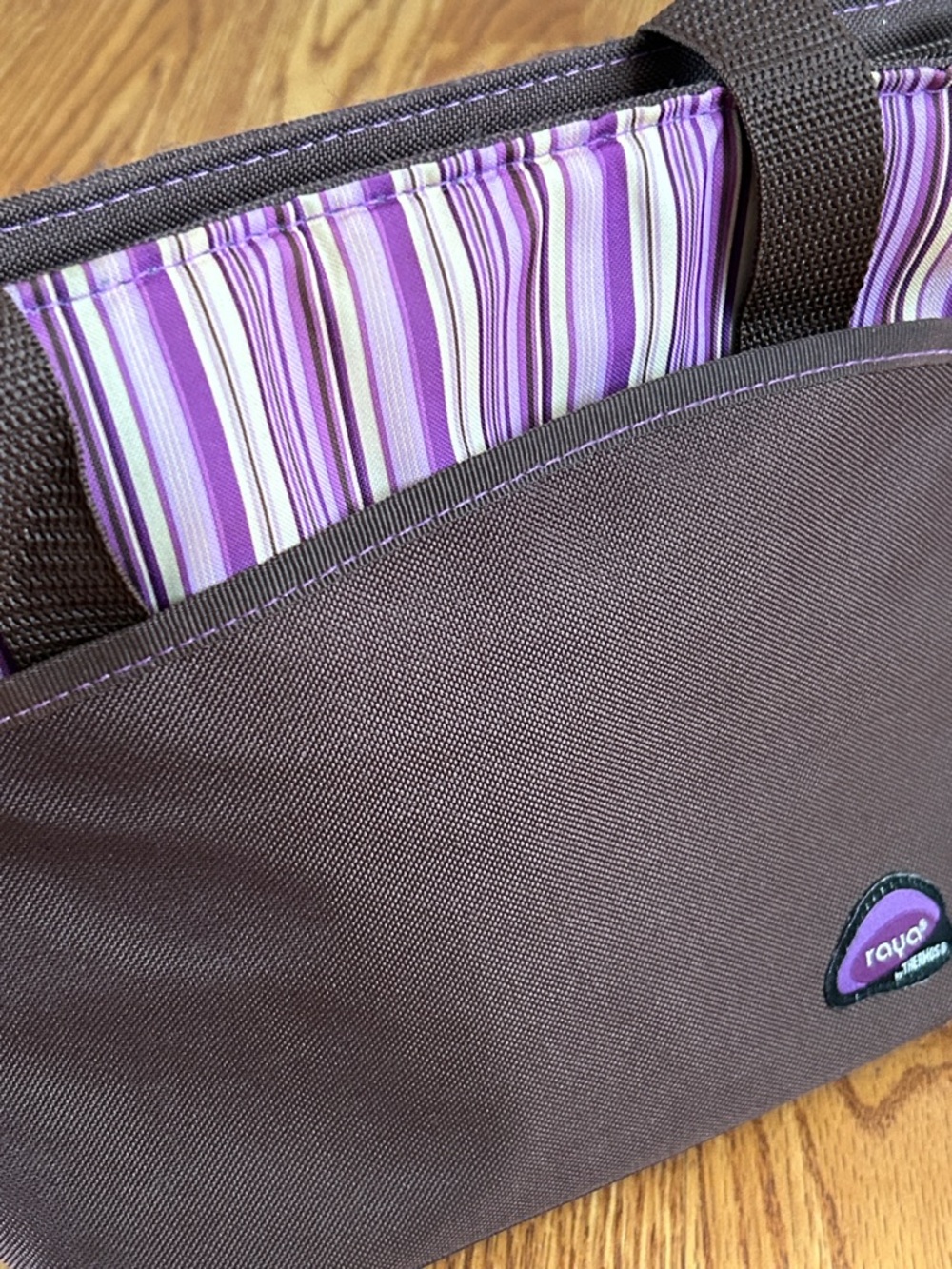 Raya by Thermos Clean Zipper Insulated Solid Brown w/Purple Stripes Lunch Tote - Picture 2 of 14